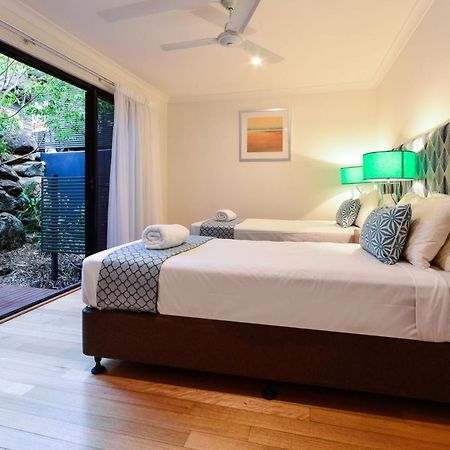 Shorelines 31 Renovated Upmarket Two Bedroom Apartment With Ocean Views And Buggy Isla Hamilton Exterior foto