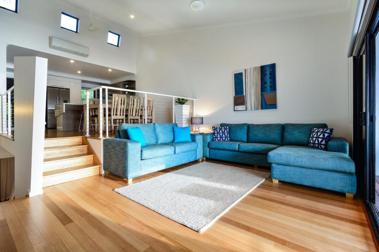 Shorelines 31 Renovated Upmarket Two Bedroom Apartment With Ocean Views And Buggy Isla Hamilton Exterior foto